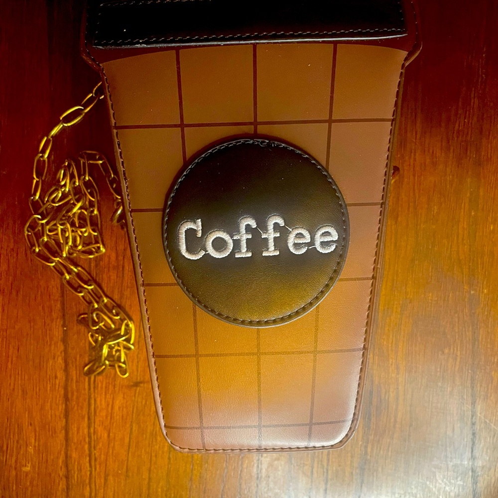 Coffee Cup Shaped Faux Leather Crossbody Purse with Gold Chain - QHMCEXG